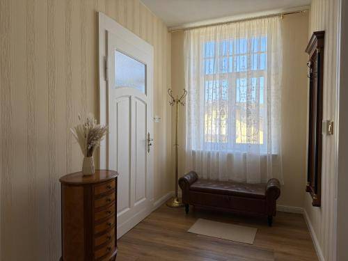 Holiday apartment with patio — photo 4