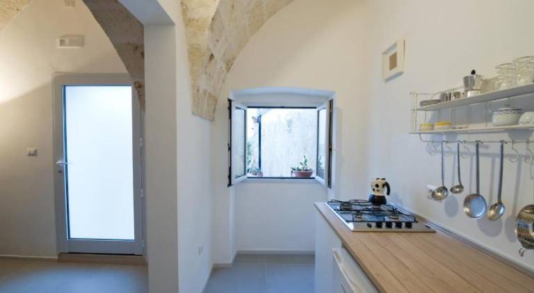 Apartment with yard & patio | Pet-friendly — photo 4