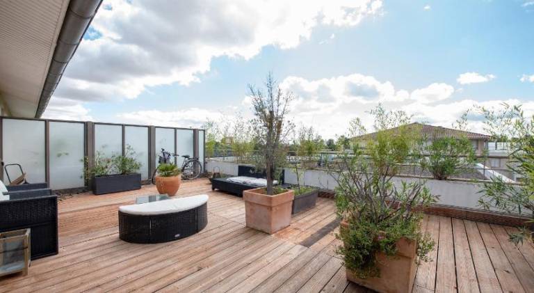 Rental apartment with patio | Dogs allowed in Toulouse
