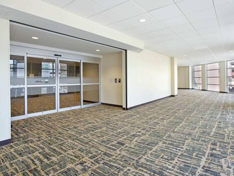 Hampton Inn & Suites Minneapolis/Downtown in Minneapolis, MN