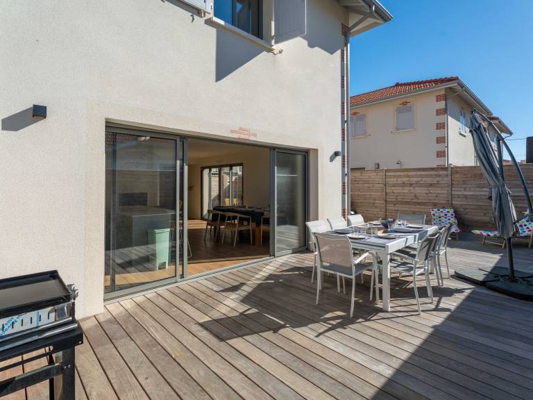 Vacation home with BBQ — photo 3