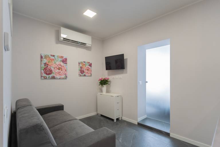 Rental apartment | Near Como Cathedral | City view | Pets are welcome — photo 3