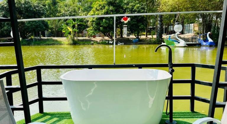 บ้านสวนคีรีวงศ์ Baansuan Khiriwong Boathouse — photo 3