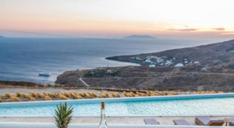 Villa with garden, barbecue & pool — photo 3