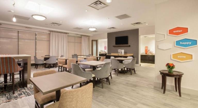 Hampton Inn & Suites Denver-Downtown — photo 4