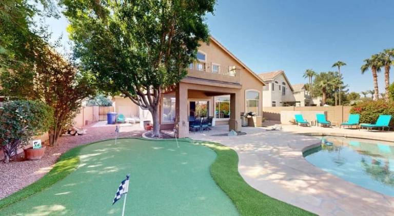 House with pool | Suitable for remote work | Pets are welcome in Chandler, AZ