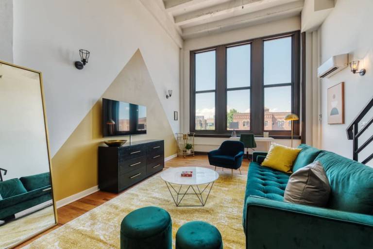 Sosuite Studio Loft w W D Gym Lounge