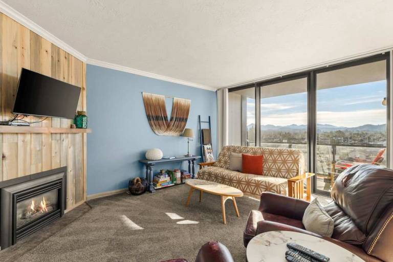 Rental apartment with pool & sauna | Beach view | Perfect for remote work in Seaside, OR