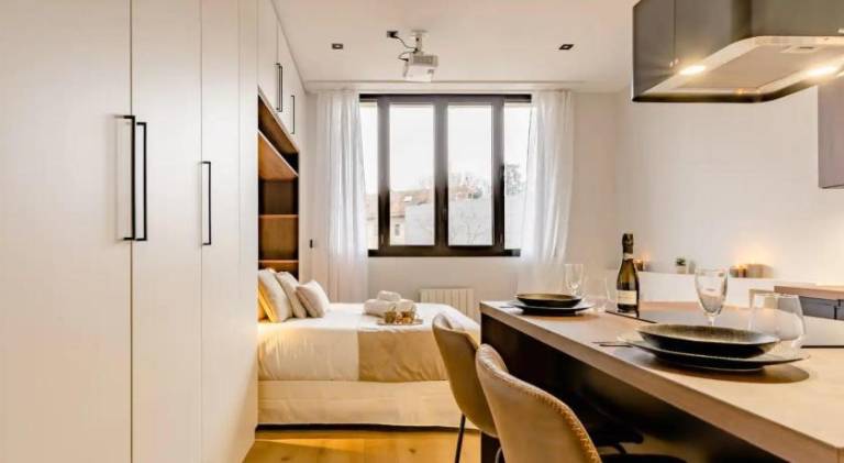 Holiday apartment with jacuzzi & patio — photo 2