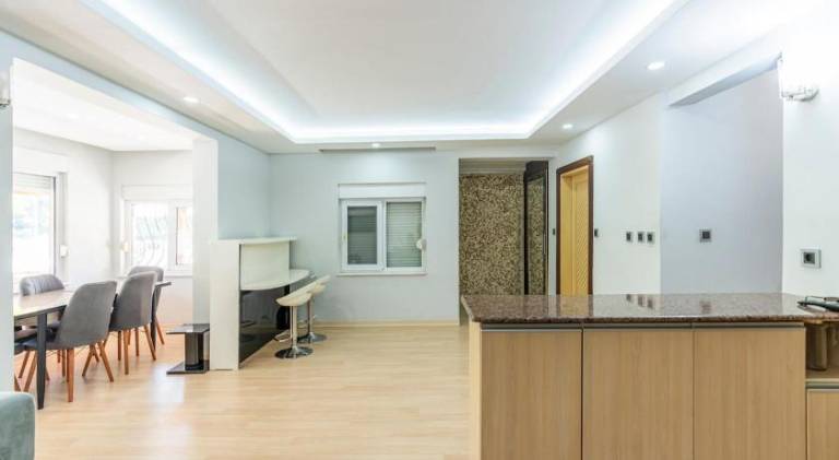 Villa with yard & grill — photo 4