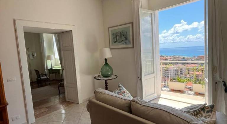 Charming apartment | Beach nearby | Pets allowed in Cosenza