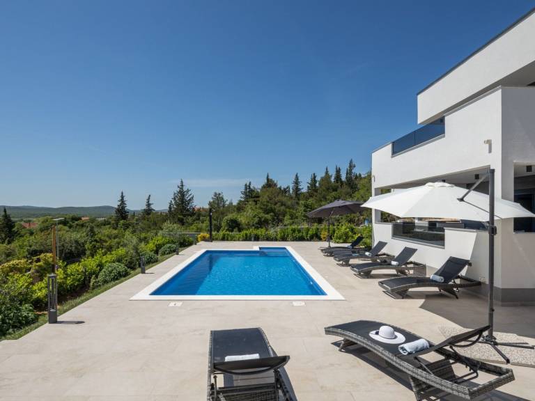 Villa Bura mit Pool und tollem Ausblick — photo 5
