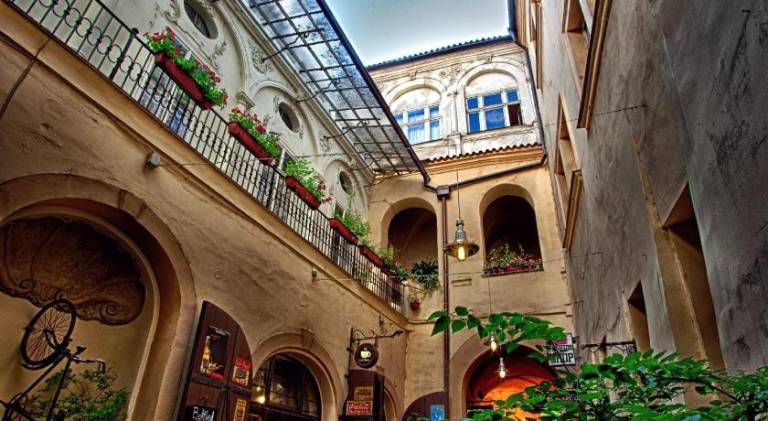 Serviced apartment | Near Prague astronomical clock | Perfect for remote work — photo 4