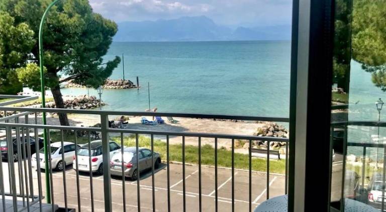 Casa Martori Lake View Rooms — photo 4