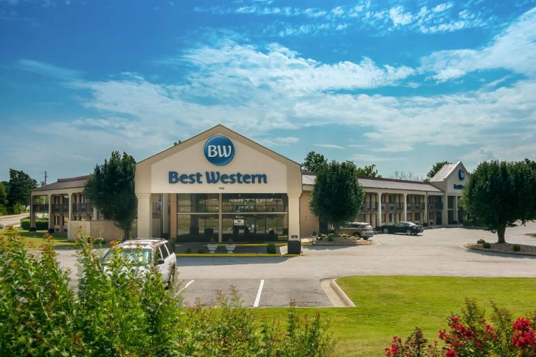 Best Western Windsor Suites in Fayetteville, AR