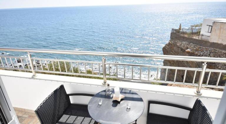 Διαμέρισμα Tris Ekklisies