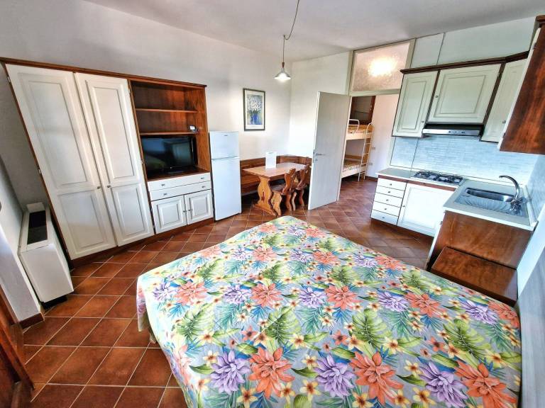 Bilo Letto Matrim, Etagenbett im Schlafzimmer — photo 2