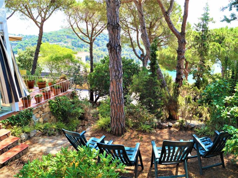 Lovely villa with garden, pool & terrace | Sea view | Next to the beach | Dogs allowed — photo 4