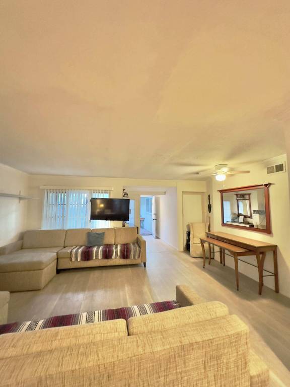 Apartment  College Park
