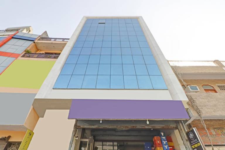 Super Hotel O Town Plaza in New Delhi
