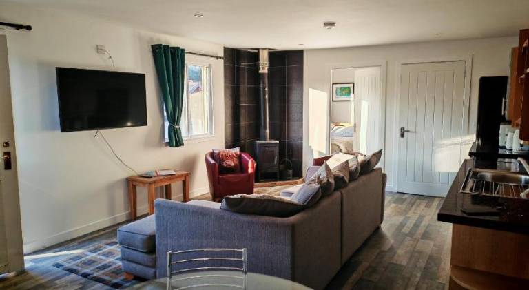 Vacation home with 3 rooms for 6 persons in Tain