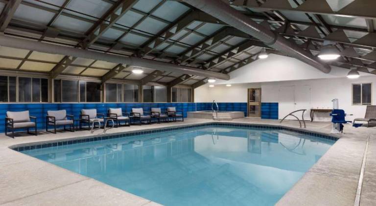 La Quinta Inn & Suites by Wyndham Yakima Downtown — photo 5
