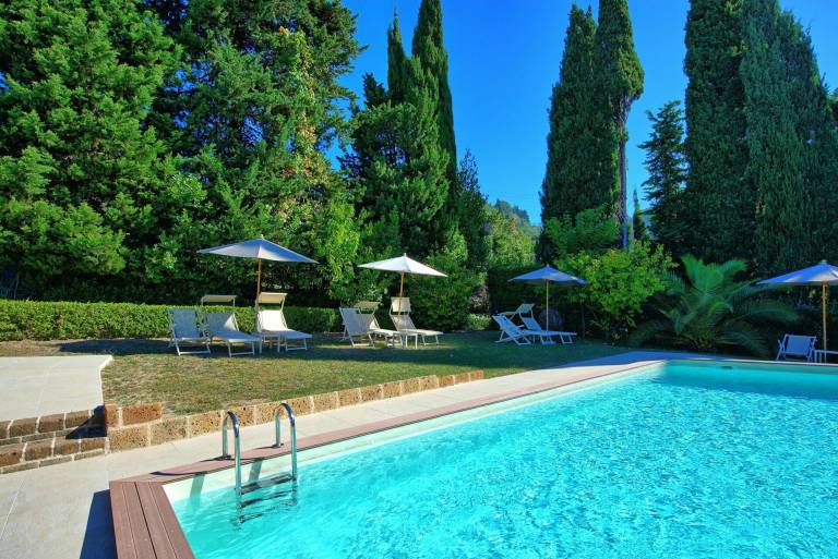 Villa with private pool, patio & barbeque — photo 2