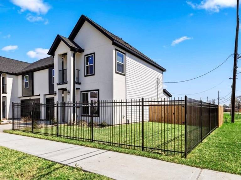 House Sunnyside