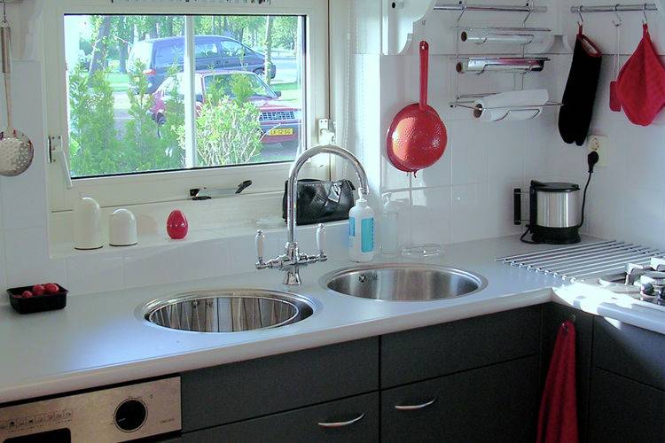 Fully equipped wonderful vacation home with patio, sauna & yard | Sea view | Next to the beach | Pets are welcome — photo 4