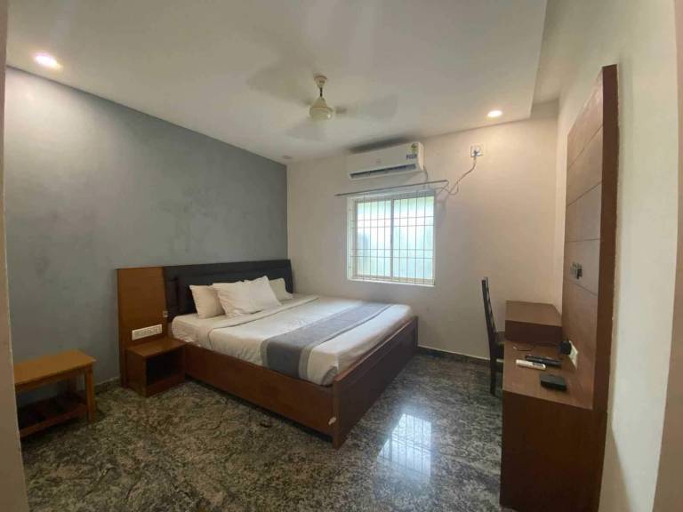 Hotel O Eswar Grand Residency