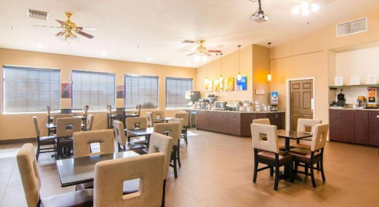 Comfort Inn & Suites Mojave — photo 5