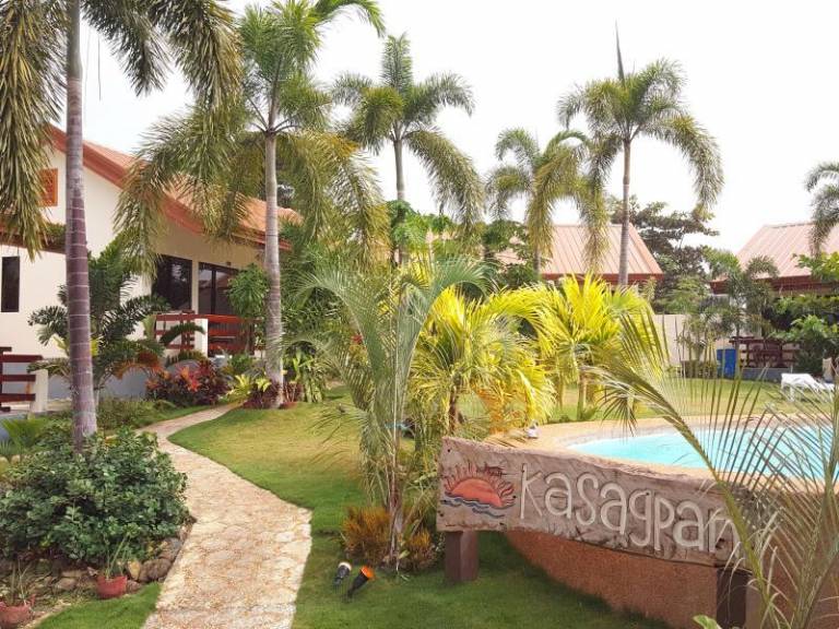 Resort Booy