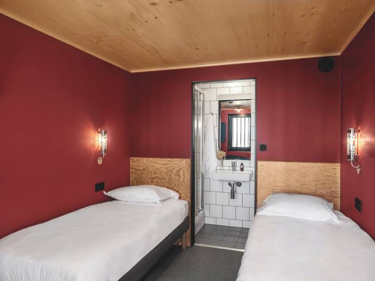 Hostel Casselardit