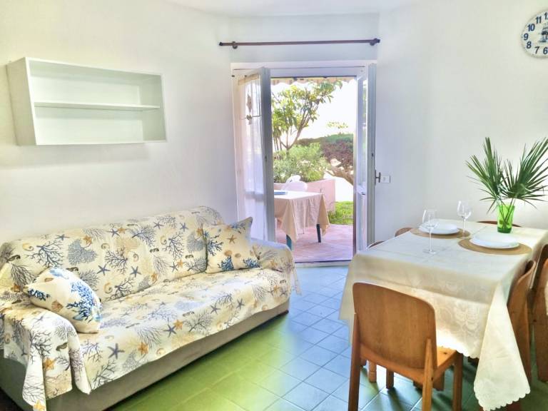 Holiday apartment with patio | Sea view — photo 3