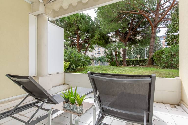 Child-friendly lovely rental apartment with garden & pool | Next to the beach | Pets are welcome — photo 4