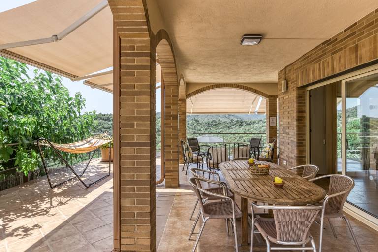 Vacation home with private pool, patio & fast internet | Garden view — photo 3