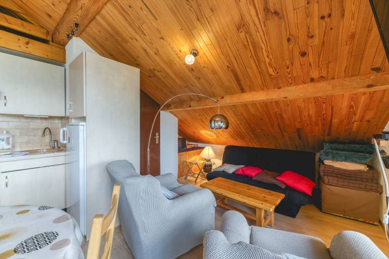 Apartment 'La Meije 9' with Mountain View and Balcony — photo 4