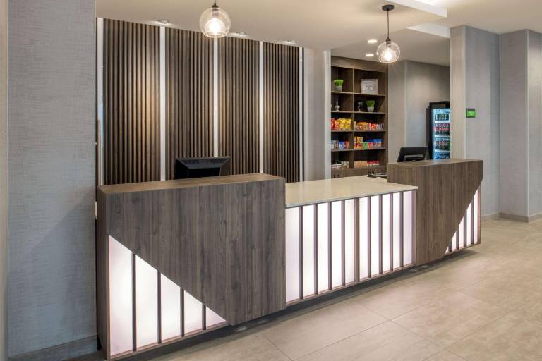 La Quinta Inn & Suites by Wyndham Spokane Downtown — photo 5