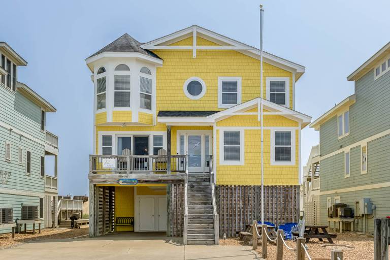 Pebble Beach Oceanfront Dog Friendly, Private Pool, Hot Tub Nags Head — photo 3