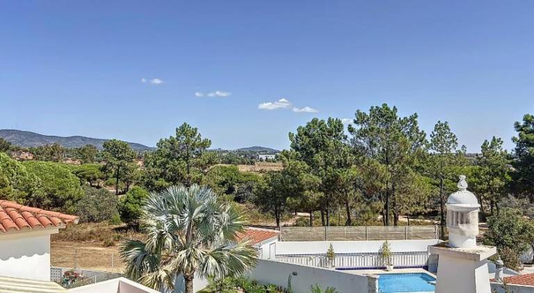 Holiday apartment with pool & terrace — photo 5