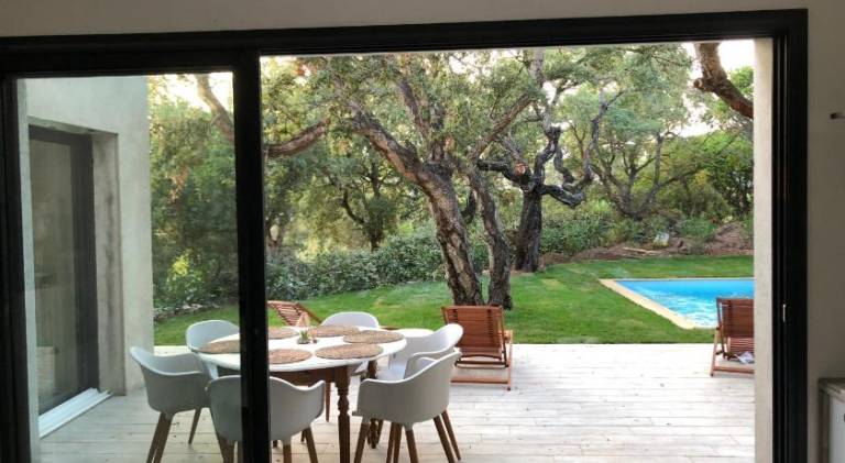 Villa with patio, garden & private pool — photo 4