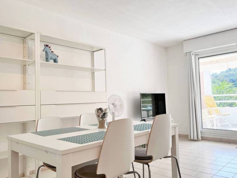 Apartment | Beach nearby | Pets are welcome — photo 3