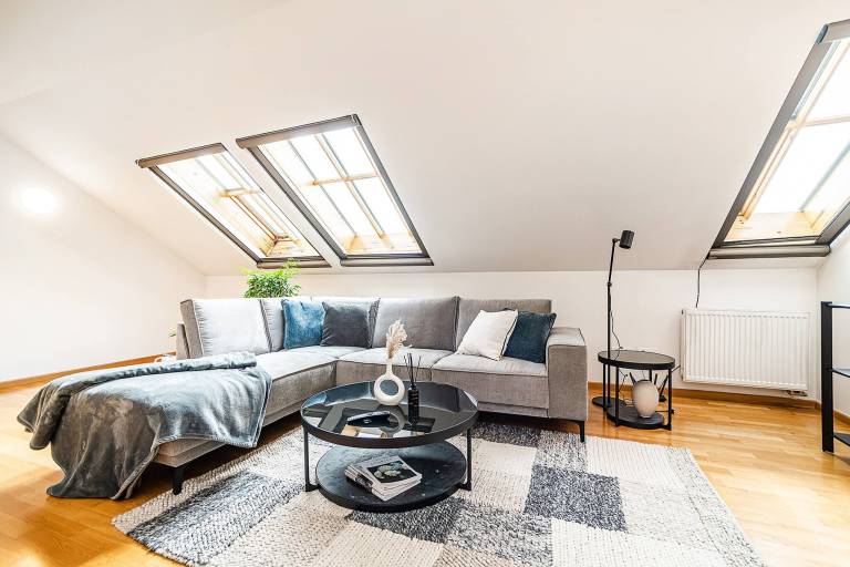 Lavish And Chic Duplex Apartment for families and couples — photo 4
