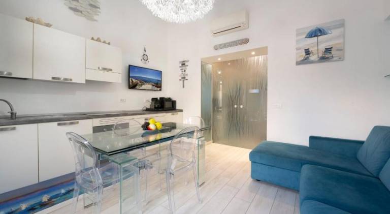 Rental apartment with 1 room for 4 persons in Palau