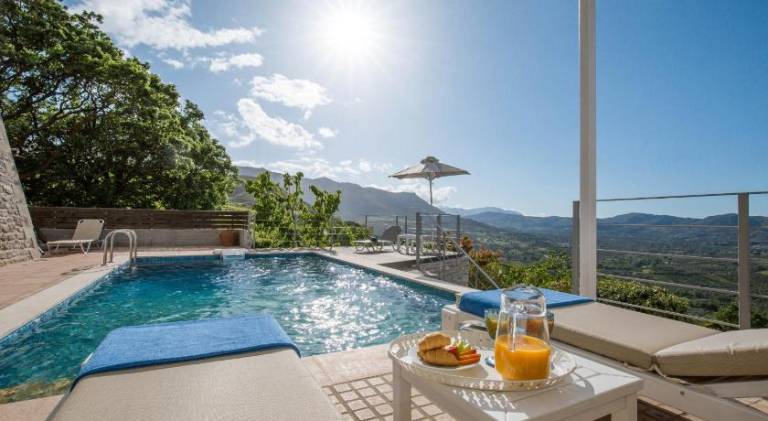 Villa with private pool, terrace & grill | Suitable for remote work — photo 2