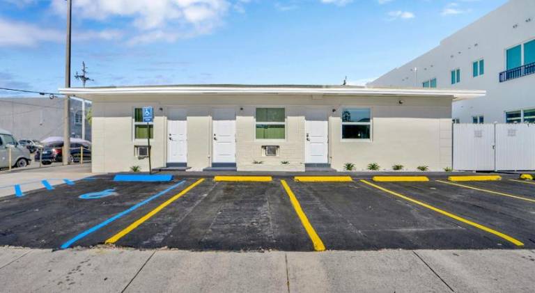Apartment | Pet-friendly in Miami, FL
