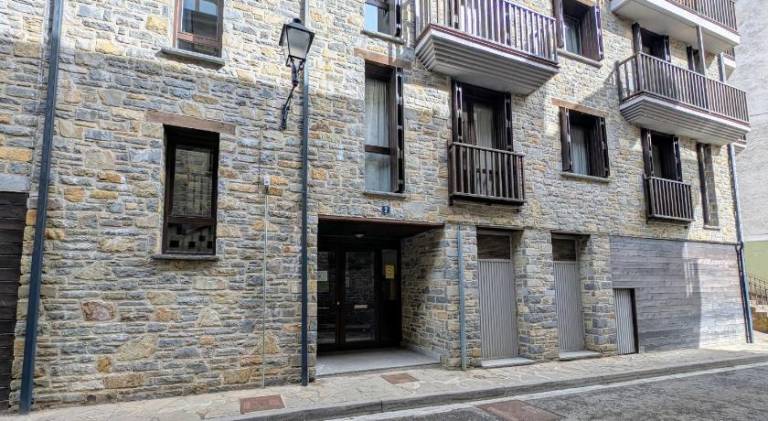 Rental apartment with 2 rooms for 4 persons — photo 3