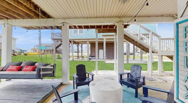 Fully equipped charming vacation home with pool, yard & barbeque | Next to the beach | Perfect for remote work | Dogs allowed — photo 4