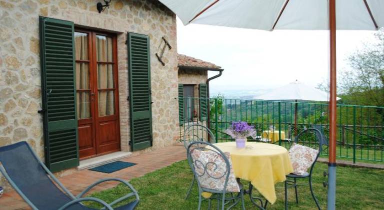 Charming farm with grill, terrace & yard | Dogs allowed — photo 2