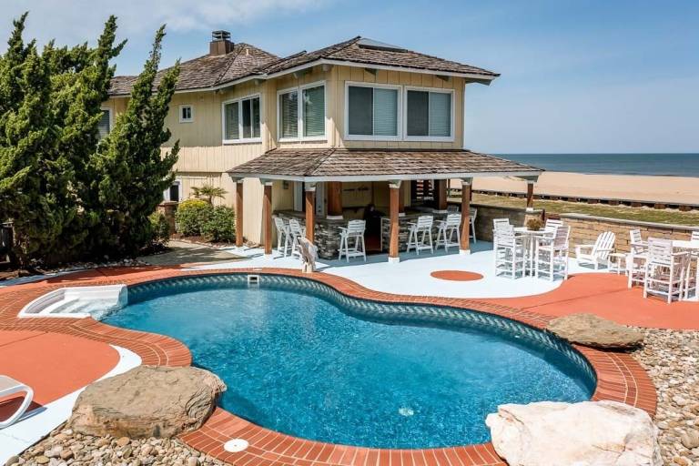 House Sandbridge